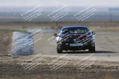 media/Oct-26-2025-CalClub SCCA (Sun) [[8ce1e69566]]/Group 5/Grapevine/